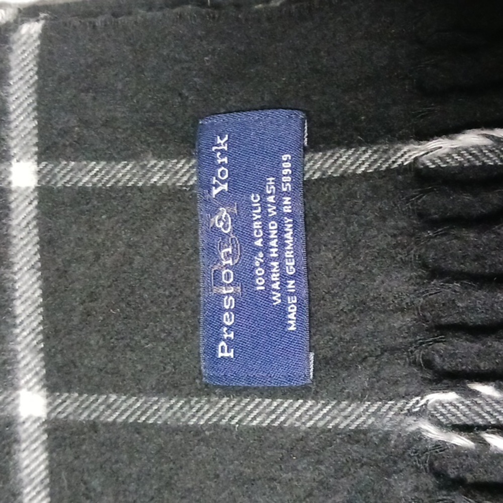 Preston and York 100% acrylic Scarf